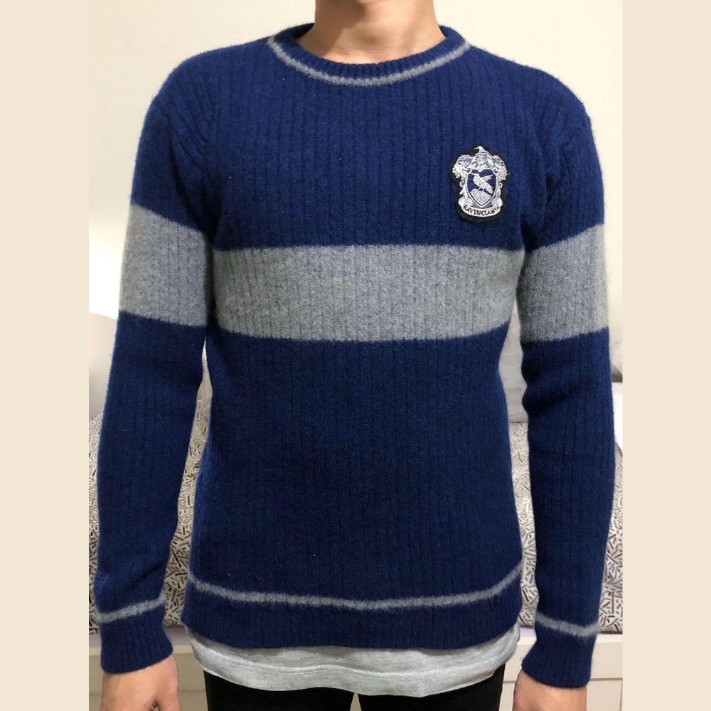 Universal Studios Ravenclaw Quidditch Adult Sweater MEDIUM
